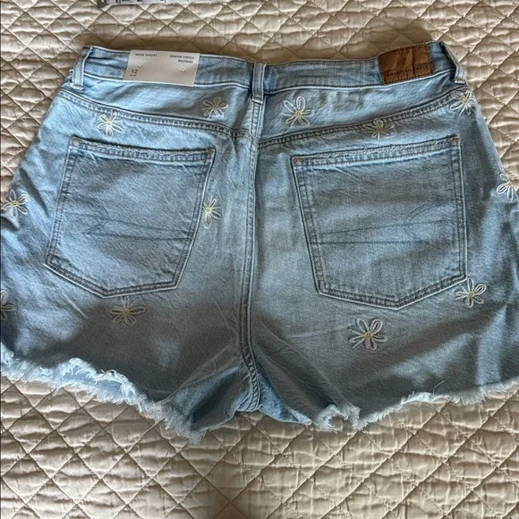 NWT American Eagle Daisy Mom Shorts 12 - Picture 6 of 7